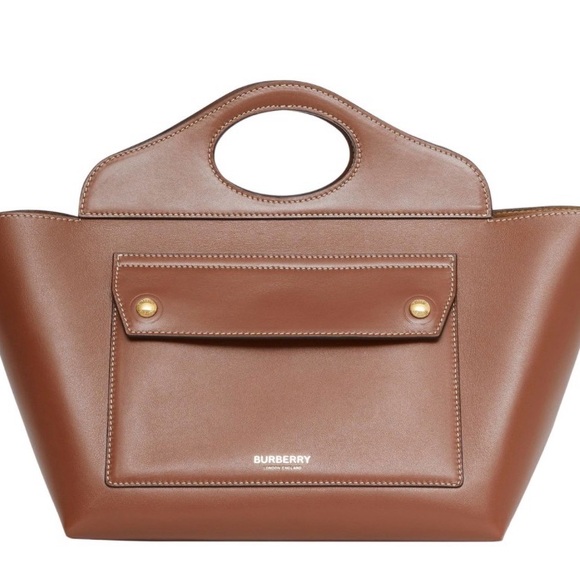 Burberry Handbags - NWT Burberry Tan Small Soft Pocket Leather Tote Bag